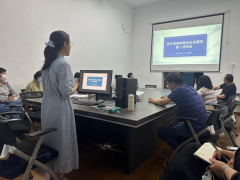 bv伟德国际1946邀请武汉工程大学操菊华教授分享科研经验
